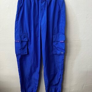 ALO Yoga nylon  Bright Blue Cargo Joggers